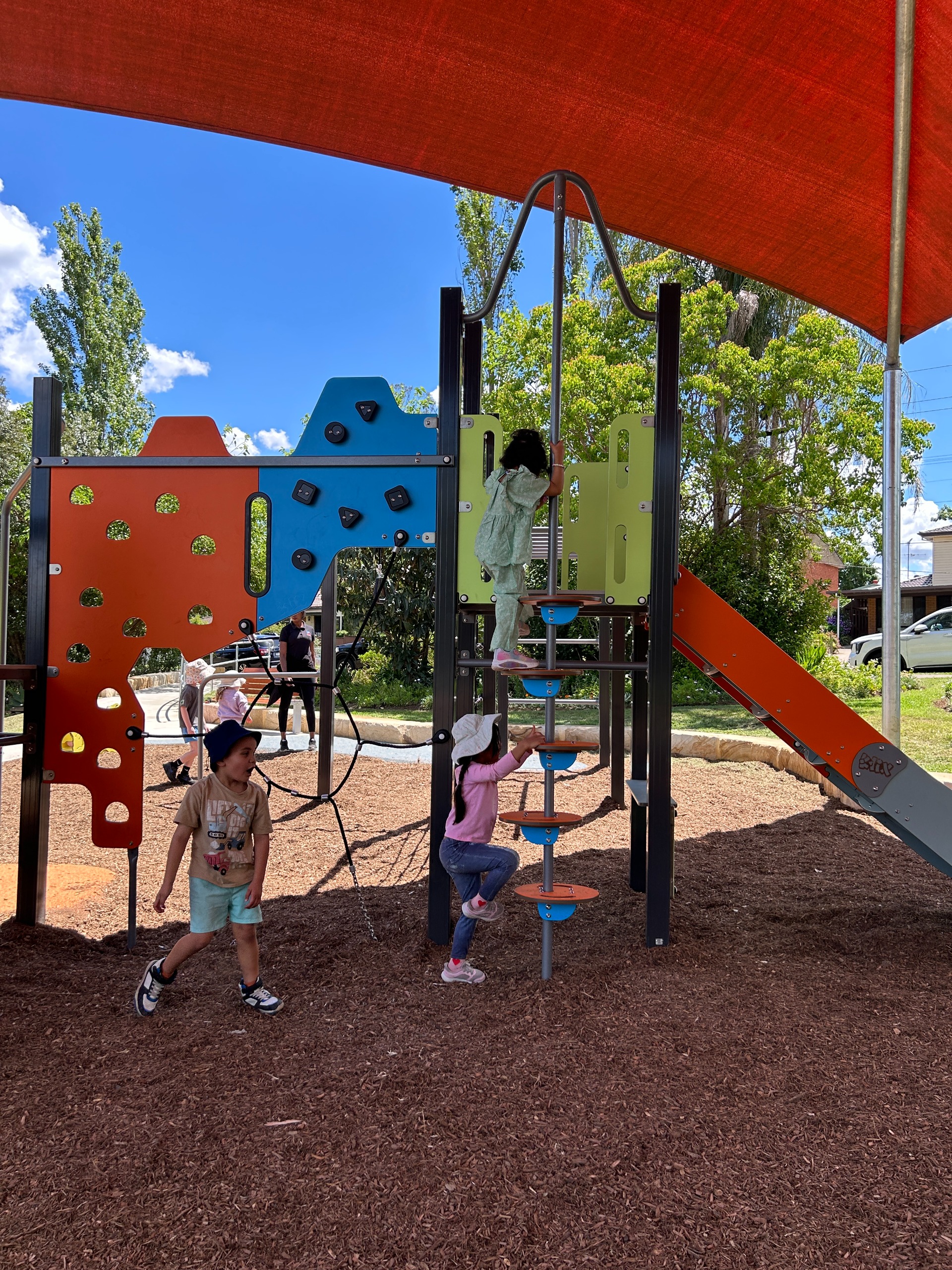 Amaroo Street Reserve playspace